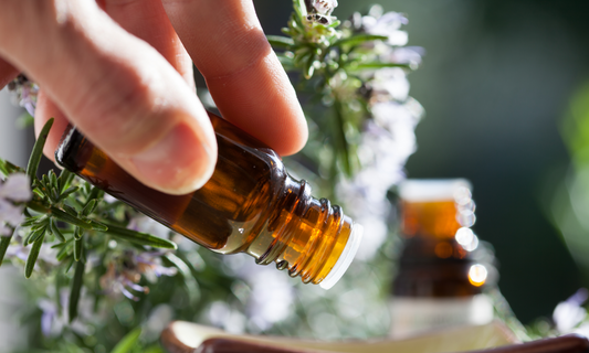 How to Make an All-Natural Room Spray