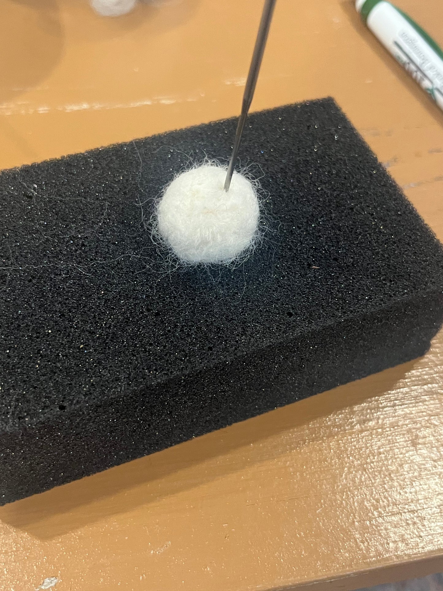 Needle Felting Acorn Garland Kit – Beginner Craft Kit with Ivory Wool for Kids & Adults